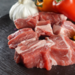 【ラム通販】ラム肩肉(ショルダー)煮込み・カレー用 200g