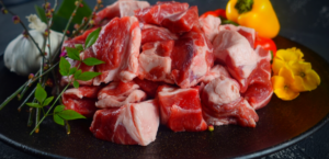 【ラム通販】ラム肩肉(ショルダー)煮込み・カレー用 1,000g