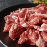 【ラム通販】特上ラム 肩ロース焼肉・BBQ用 1,000g